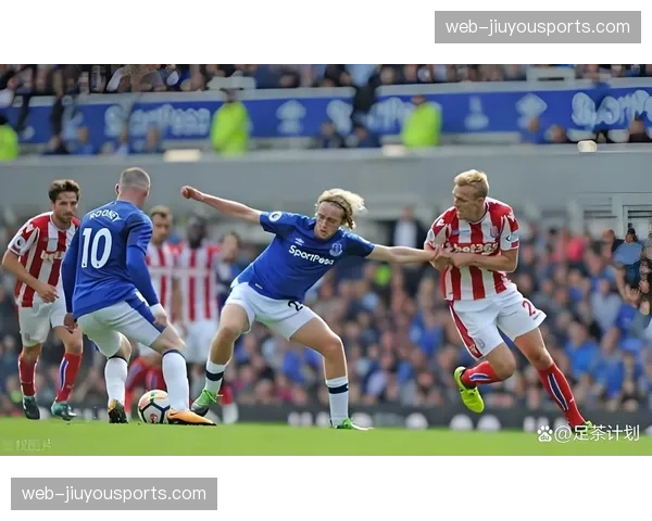 升班马利兹联控球策略见成效，客场逼平埃弗顿逃离降级区