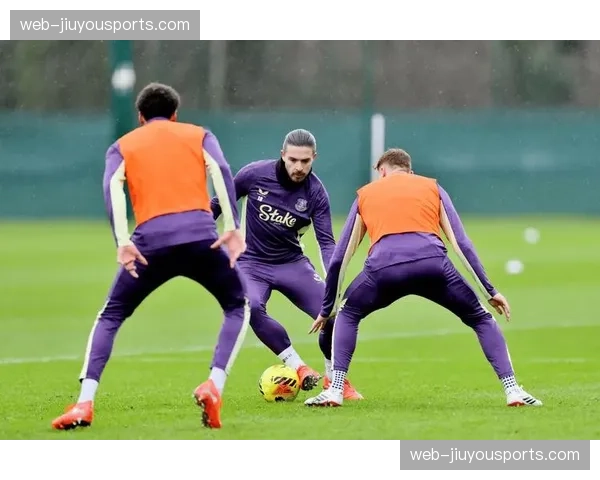 埃弗顿PPDA值揭示防守策略，莫耶斯低位防守体系场均失球1.18球