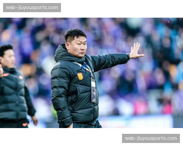 铜梁龙立足防守寻求反击机会,刘建业构建层次分明防守组织体系 铜梁龙立足防守寻求反击机会,刘建业构建层次分明防守组织体系